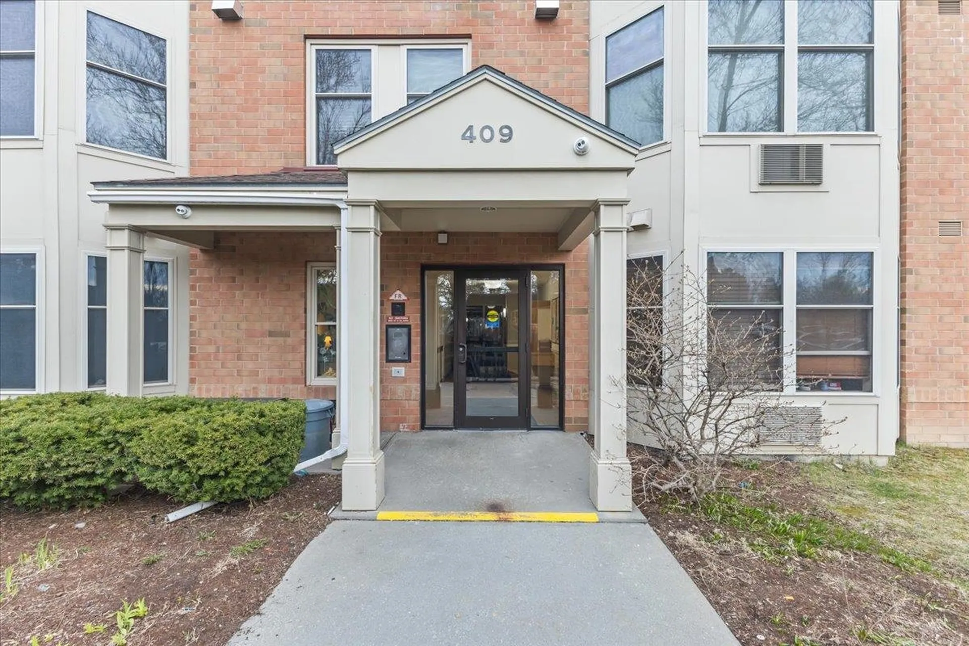 South Burlington VT, 409 Farrell Street, Unit 400