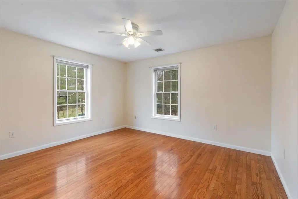 308 Shore Drive Salem NH 03079