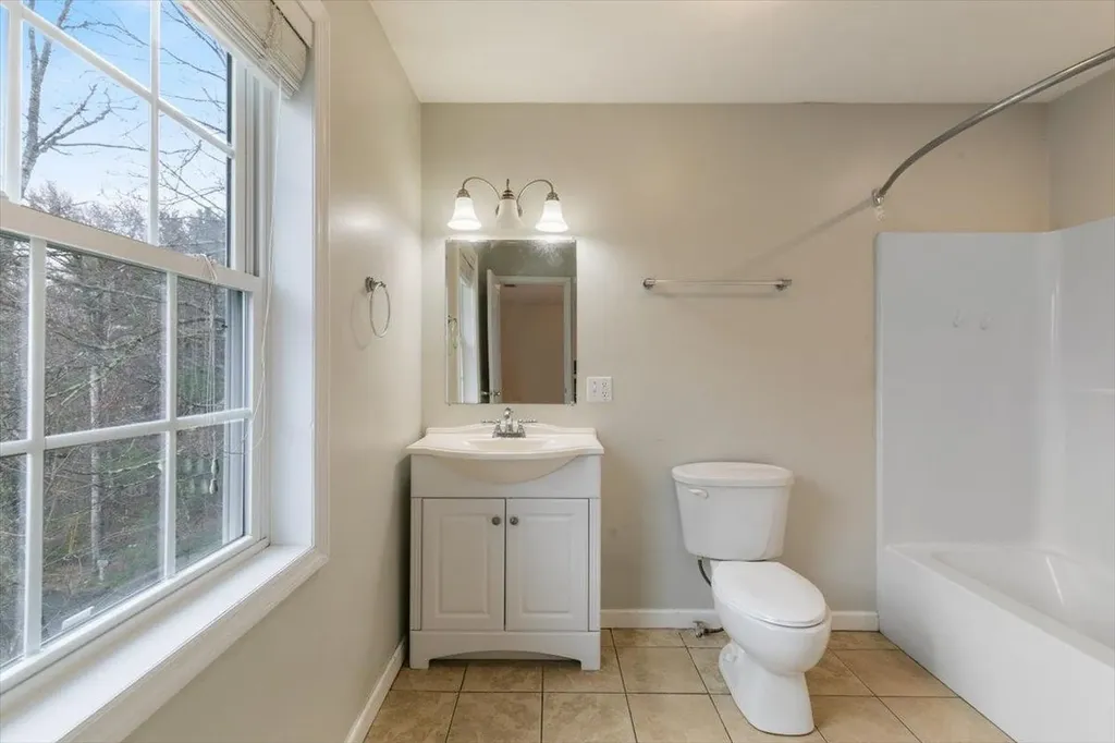 308 Shore Drive Salem NH 03079