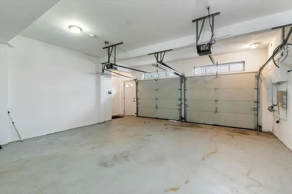 308 Shore Drive Salem NH 03079