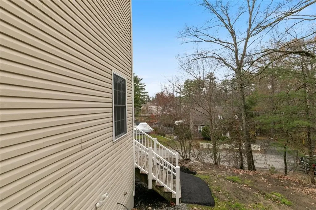 308 Shore Drive Salem NH 03079