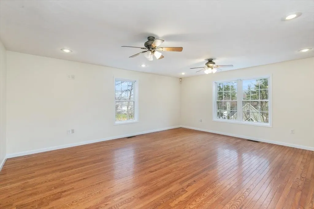 308 Shore Drive Salem NH 03079