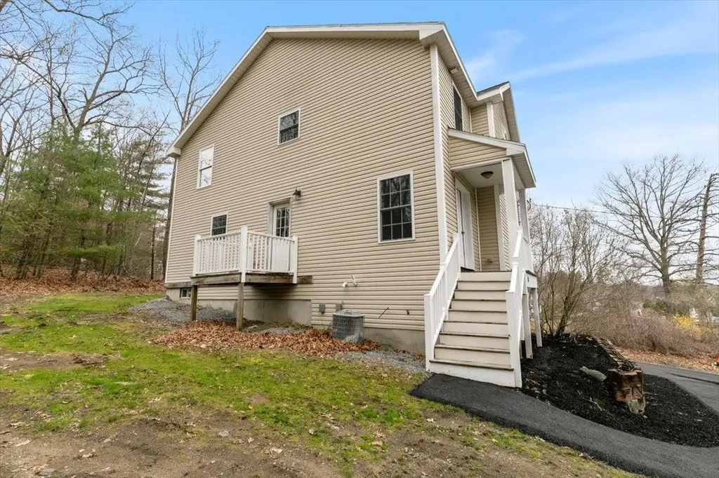308 Shore Drive Salem NH 03079