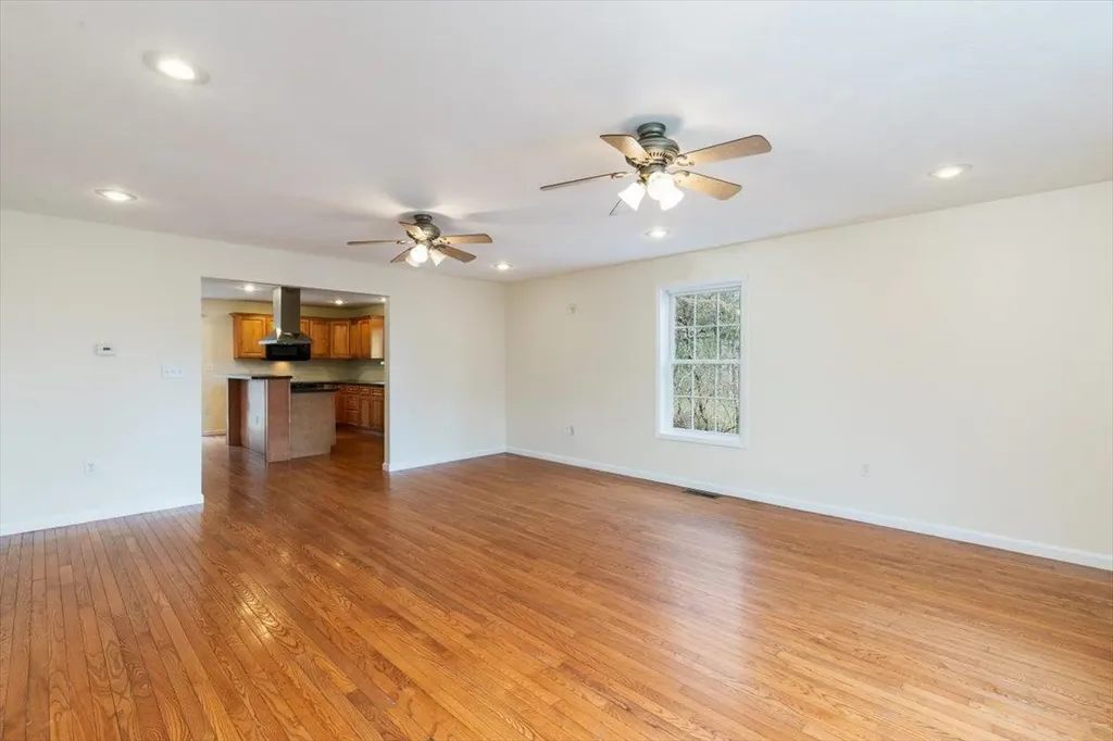 308 Shore Drive Salem NH 03079