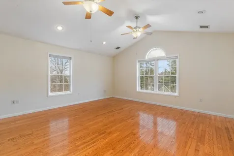 308 Shore Drive Salem NH 03079