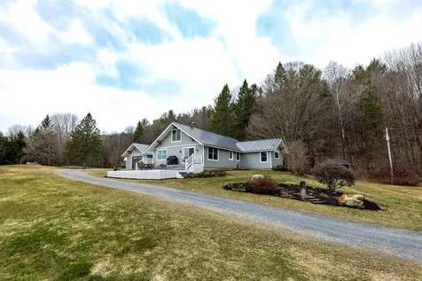 2733 Cookeville Road Corinth VT 05039