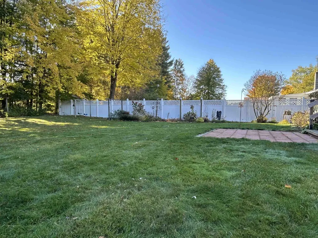 26 Foster Road Essex VT 05452