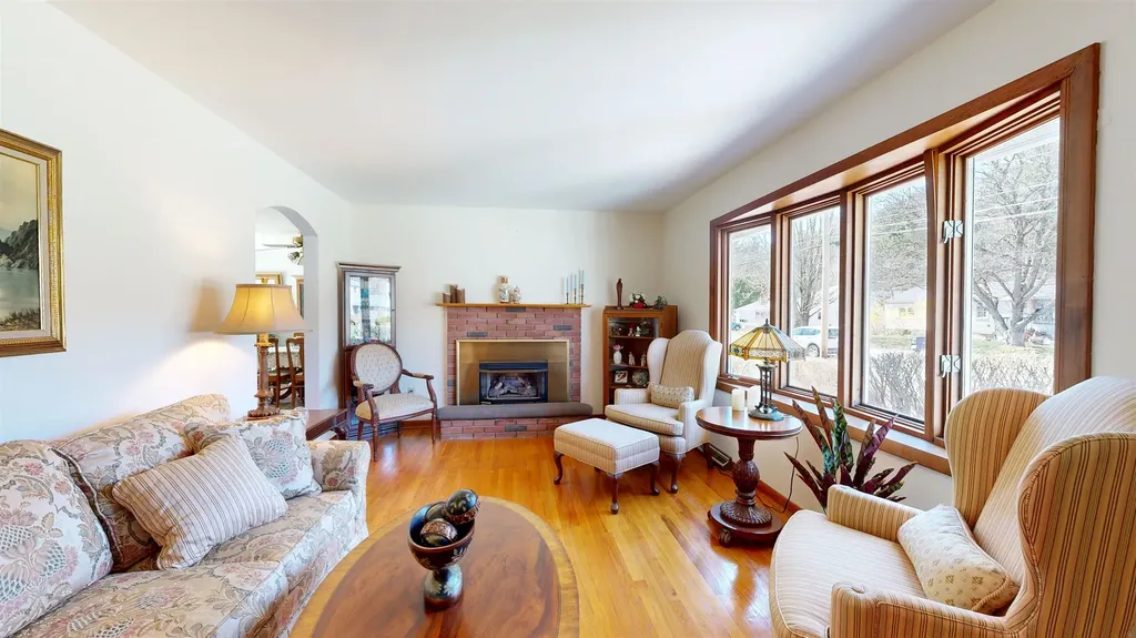 26 Foster Road Essex VT 05452