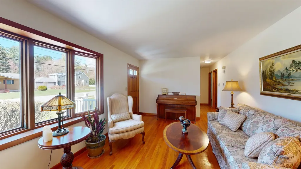 26 Foster Road Essex VT 05452