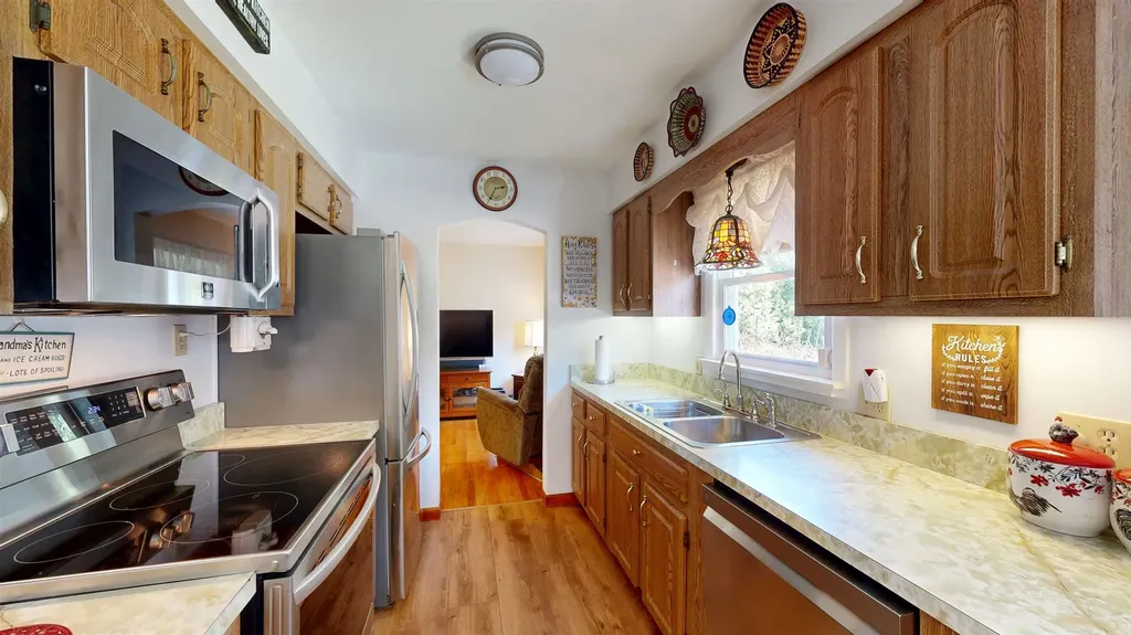 26 Foster Road Essex VT 05452