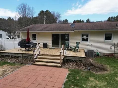 26 Foster Road Essex VT 05452