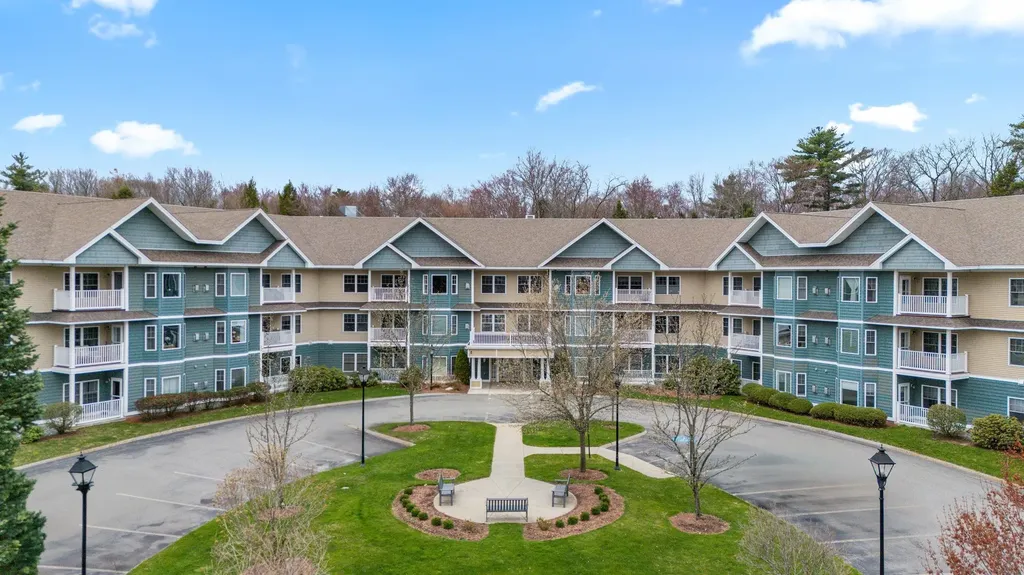 65 Hawthorne Drive Bedford NH 03110