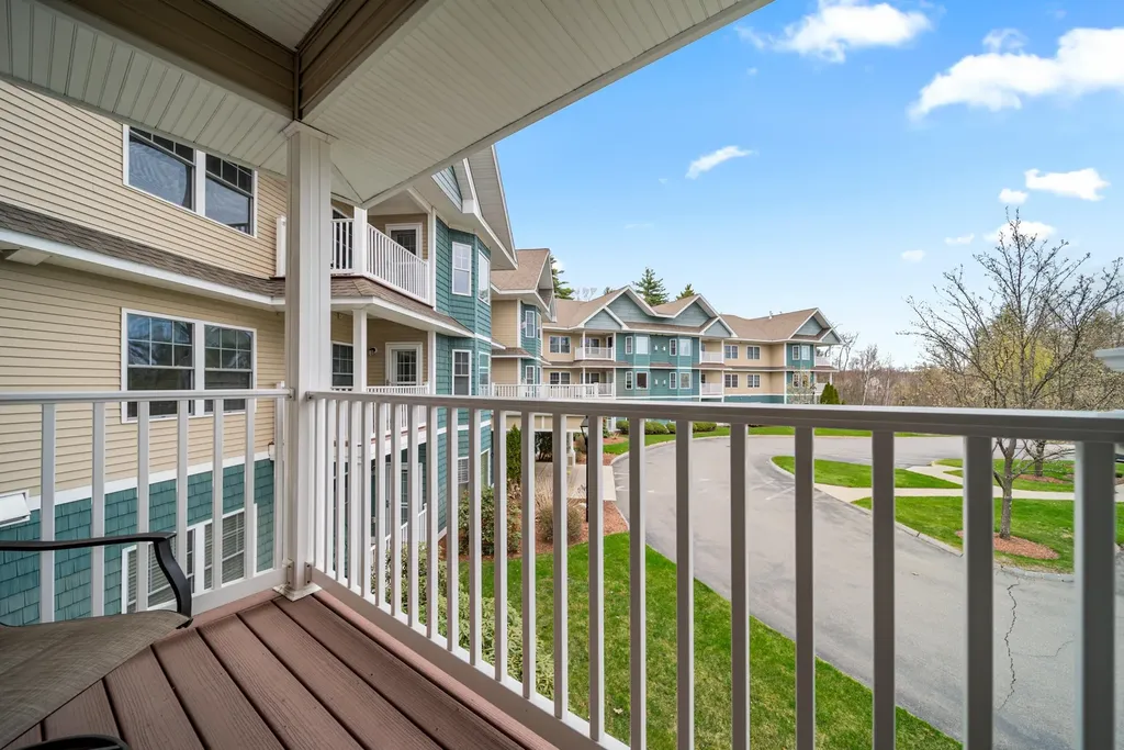65 Hawthorne Drive Bedford NH 03110