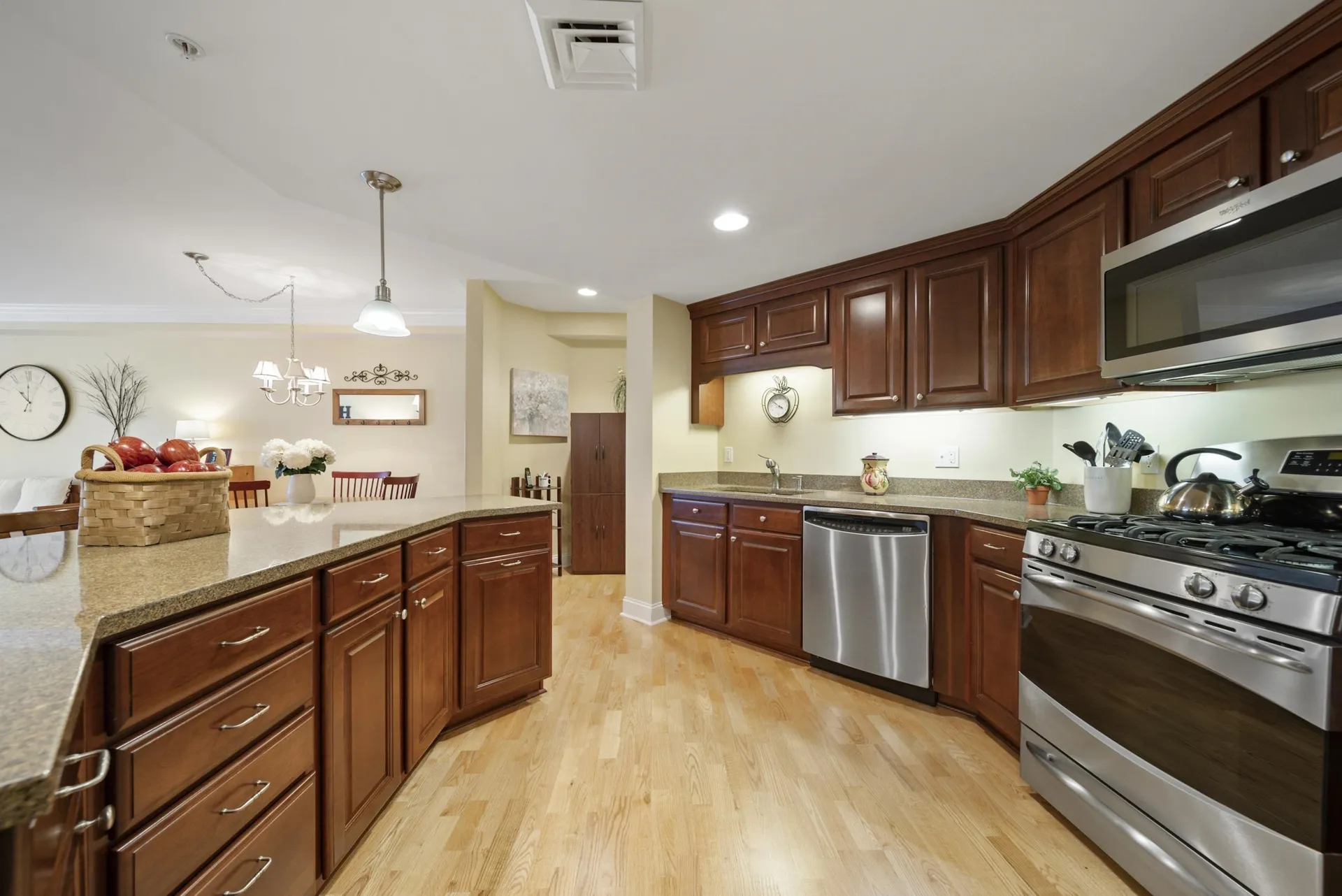 65 Hawthorne Drive Bedford NH 03110