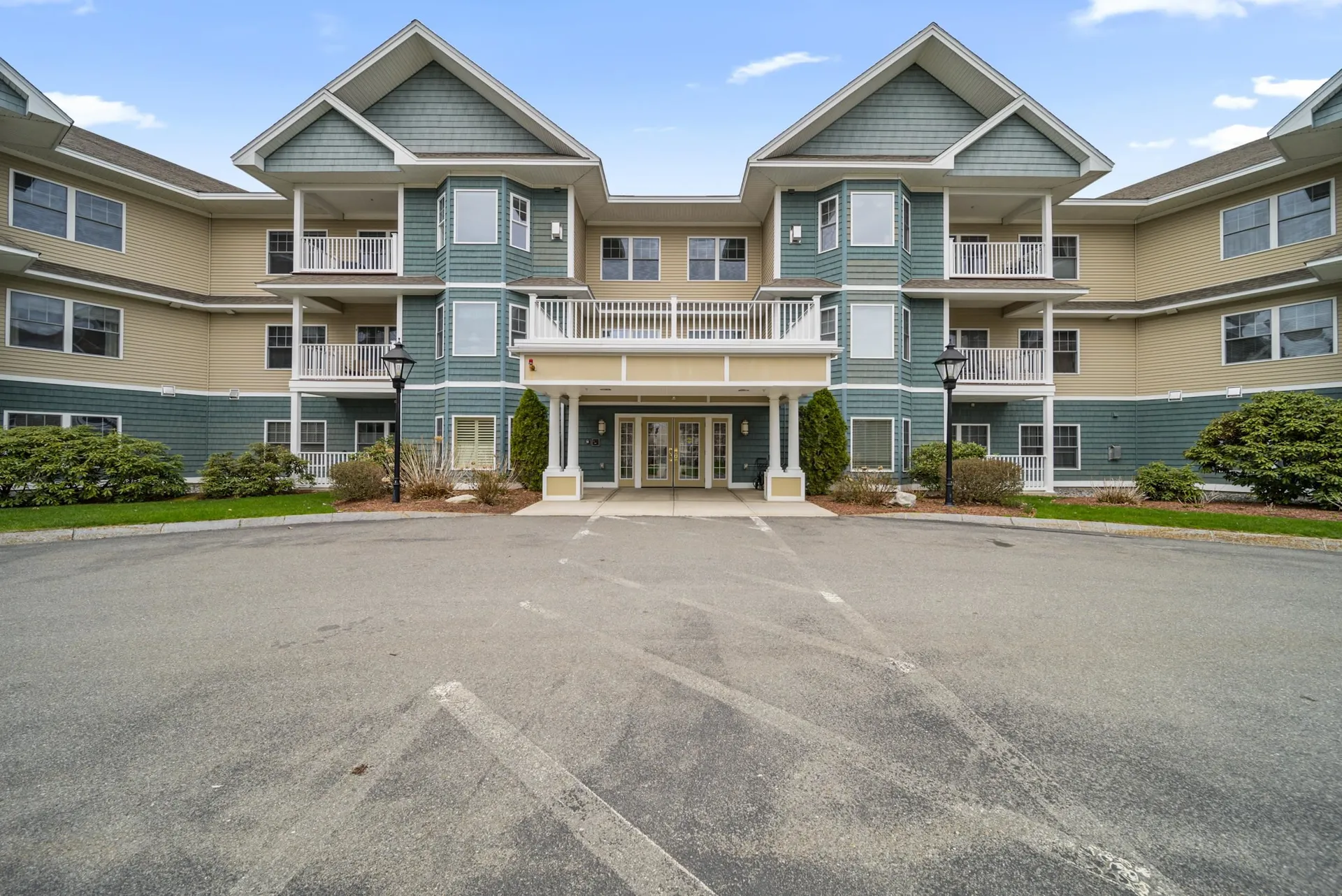 65 Hawthorne Drive Bedford NH 03110