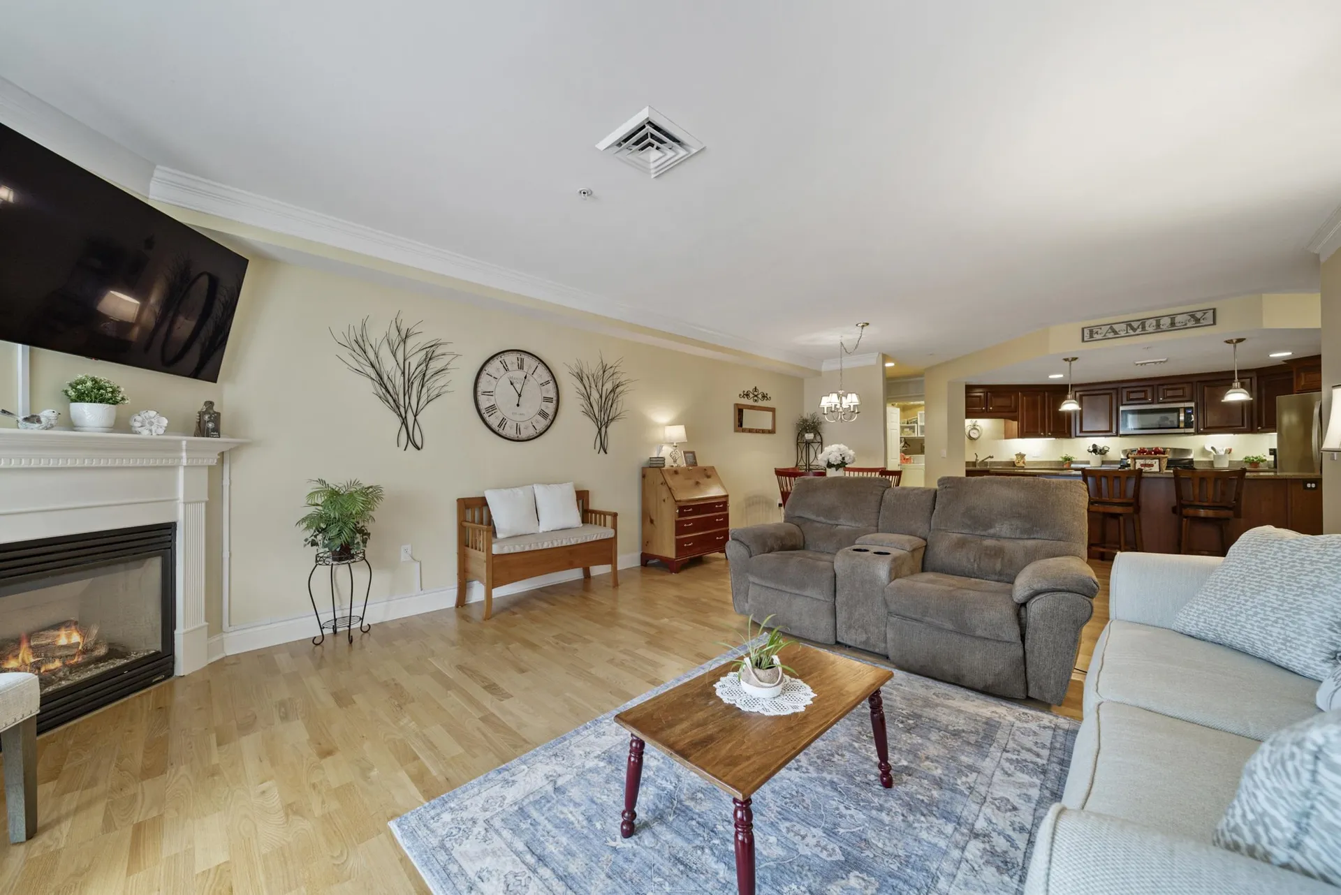 65 Hawthorne Drive Bedford NH 03110