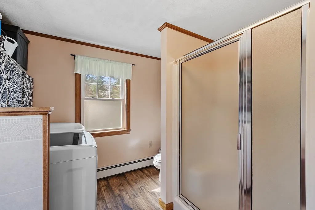 71 Mountain Road Deerfield NH 03037