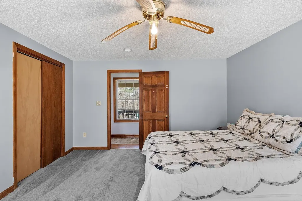 71 Mountain Road Deerfield NH 03037