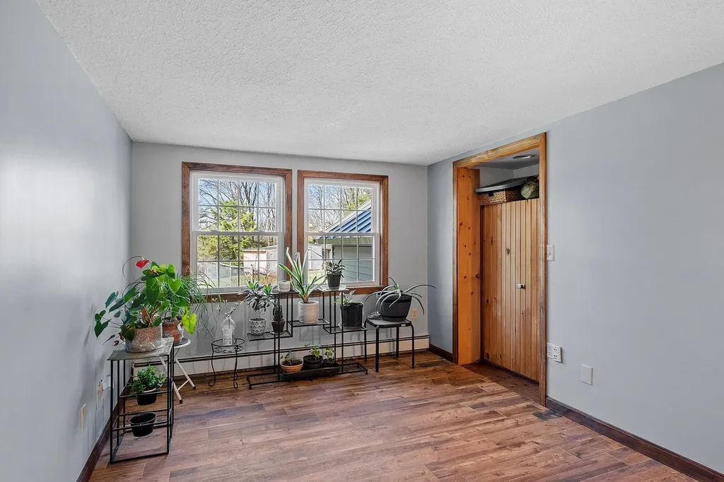 71 Mountain Road Deerfield NH 03037