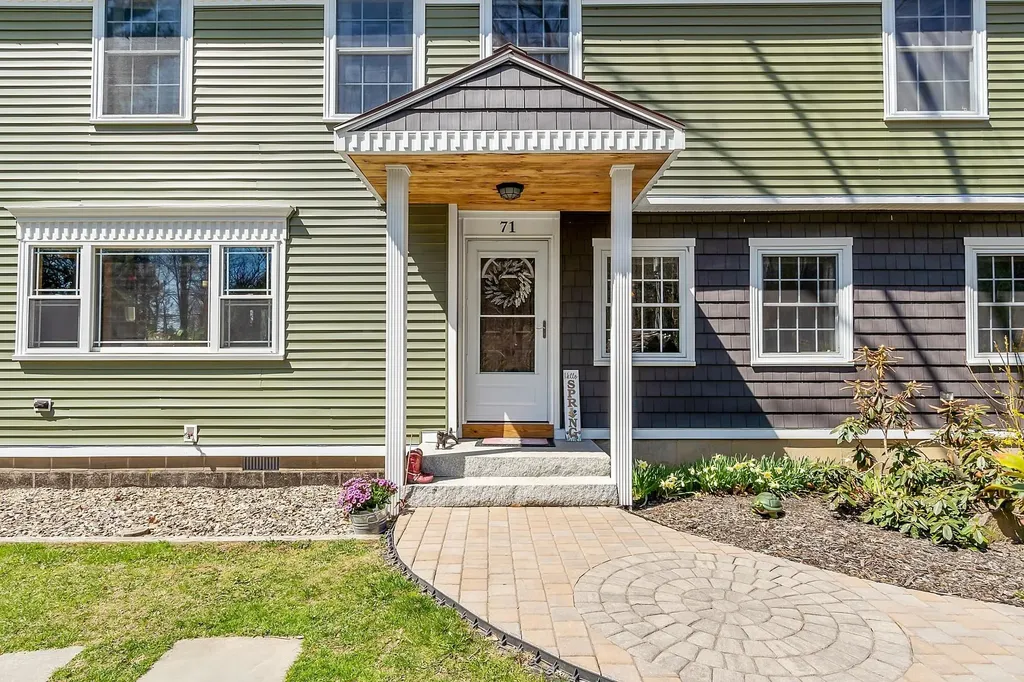 71 Mountain Road Deerfield NH 03037