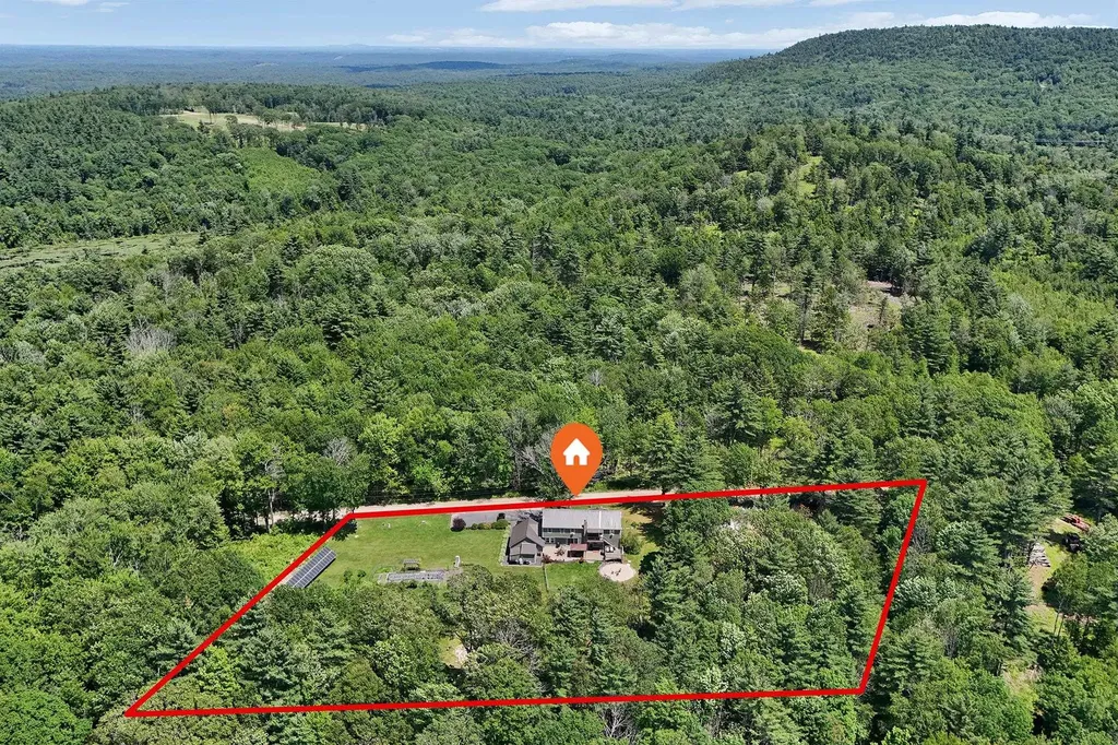 71 Mountain Road Deerfield NH 03037