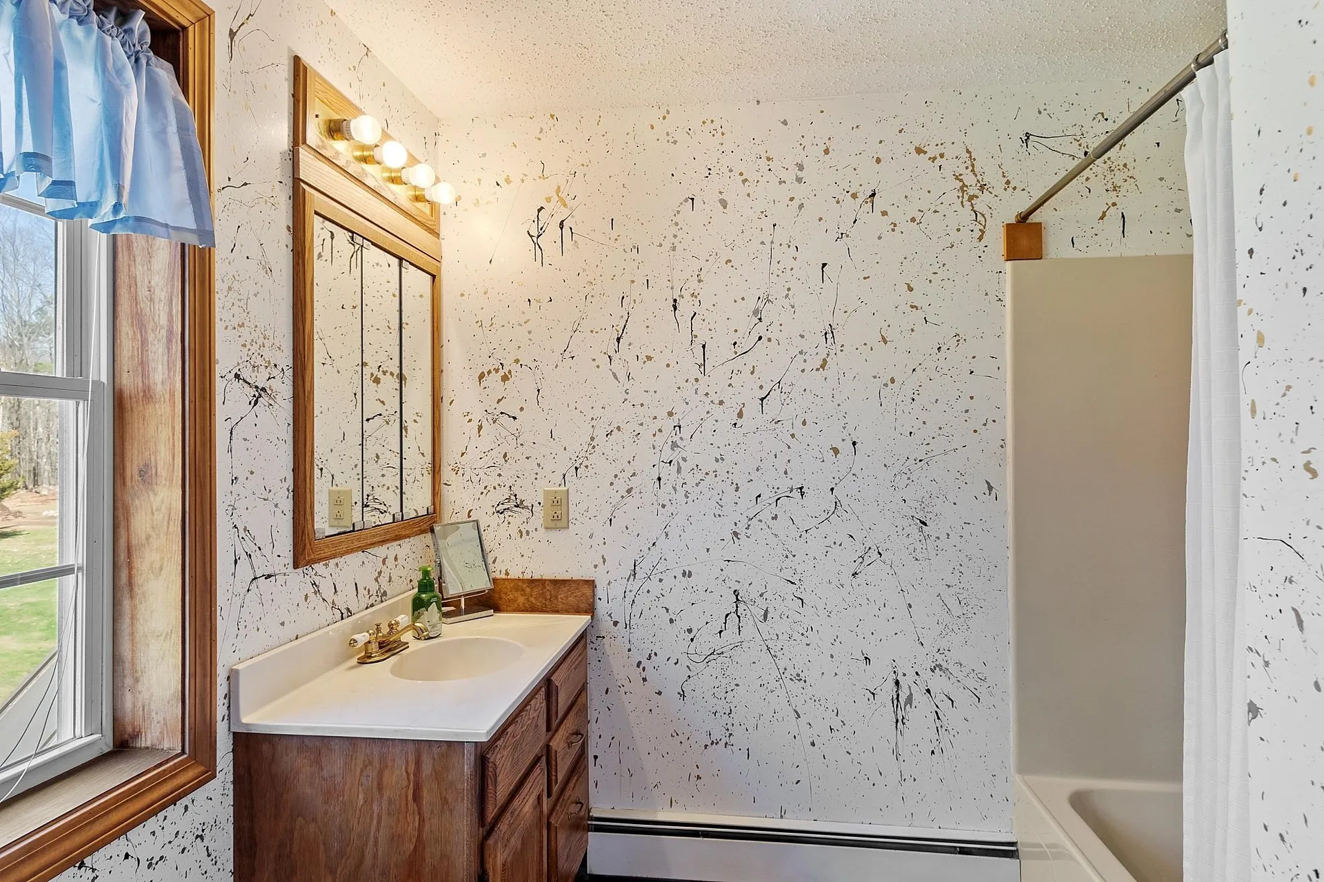 71 Mountain Road Deerfield NH 03037