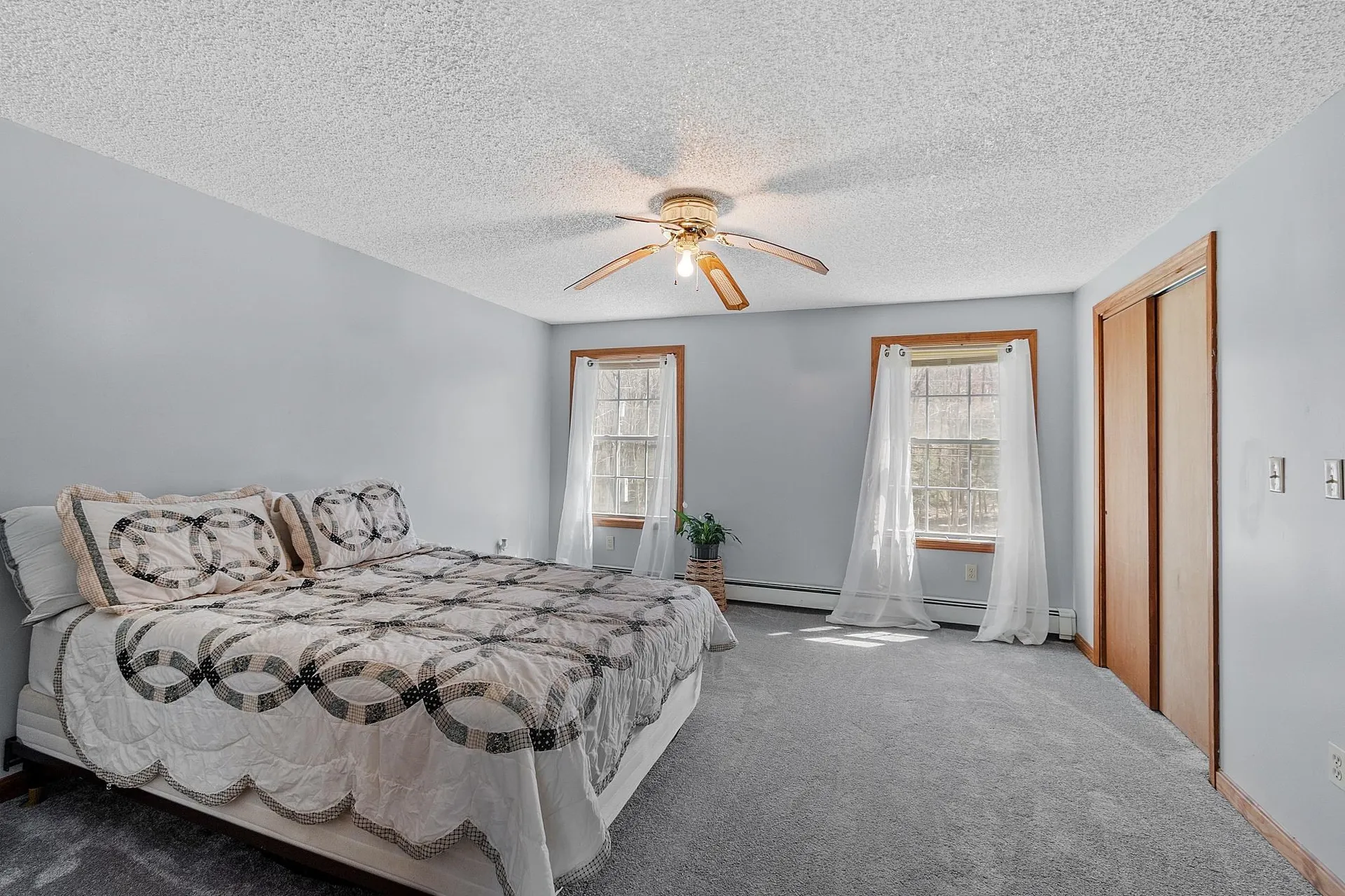 71 Mountain Road Deerfield NH 03037