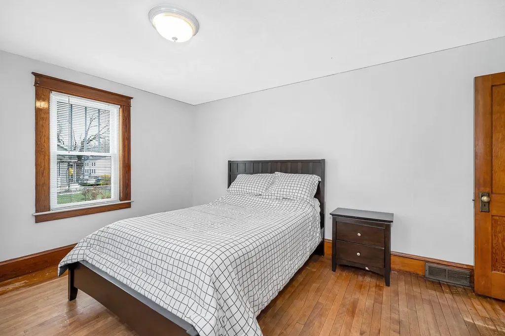 58 Bowers Street Nashua NH 03060-3905