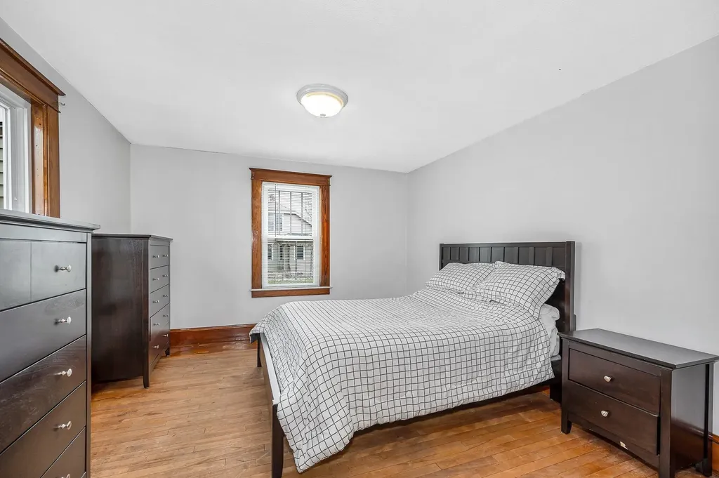 58 Bowers Street Nashua NH 03060-3905