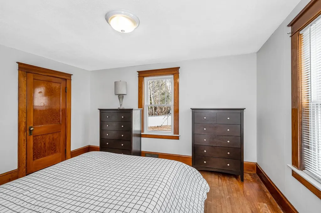 58 Bowers Street Nashua NH 03060-3905