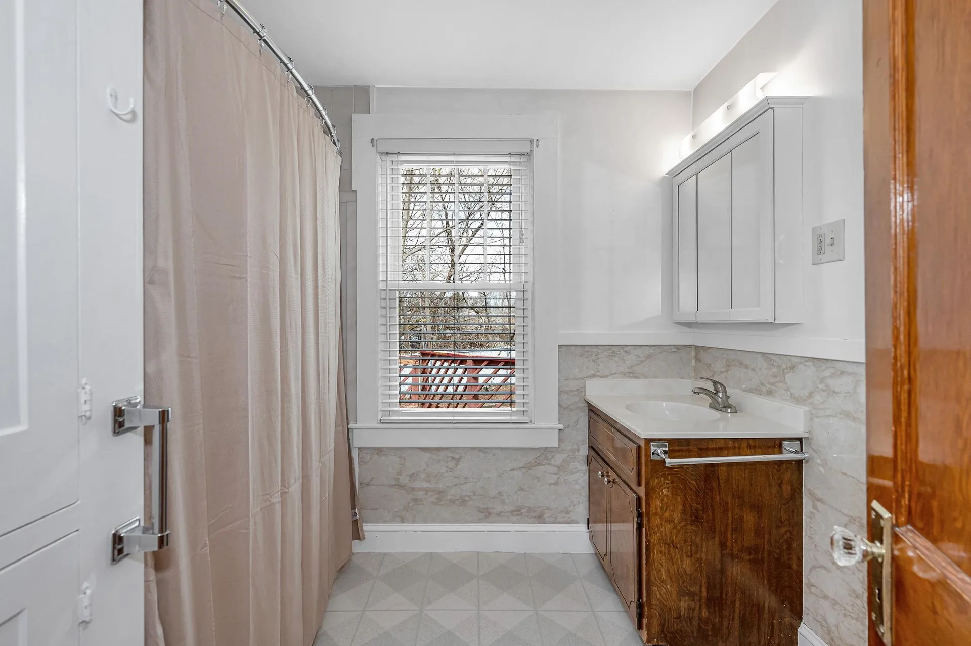 58 Bowers Street Nashua NH 03060-3905