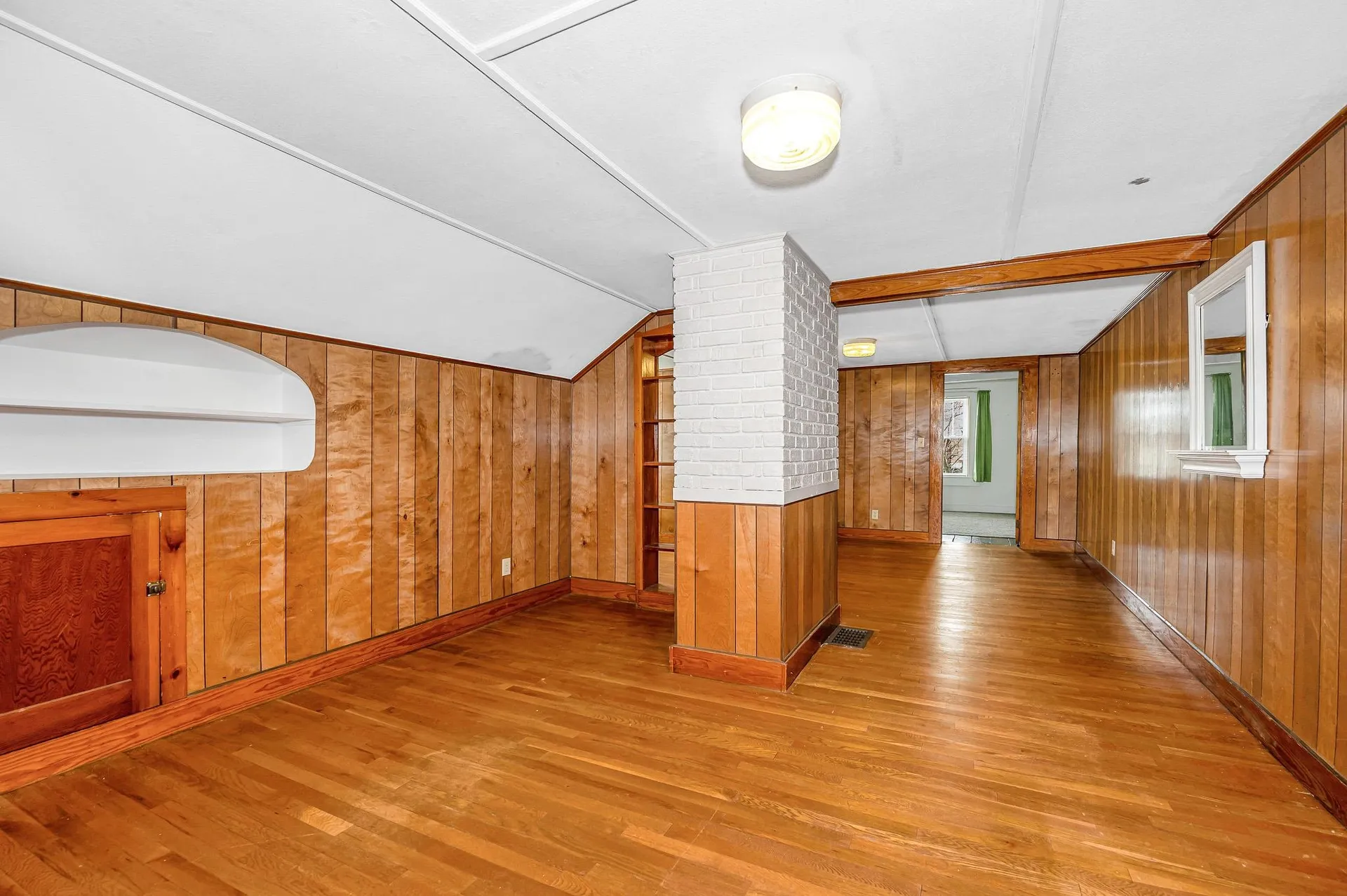 58 Bowers Street Nashua NH 03060-3905
