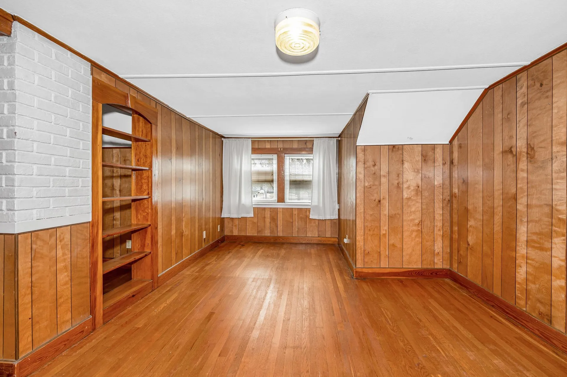 58 Bowers Street Nashua NH 03060-3905