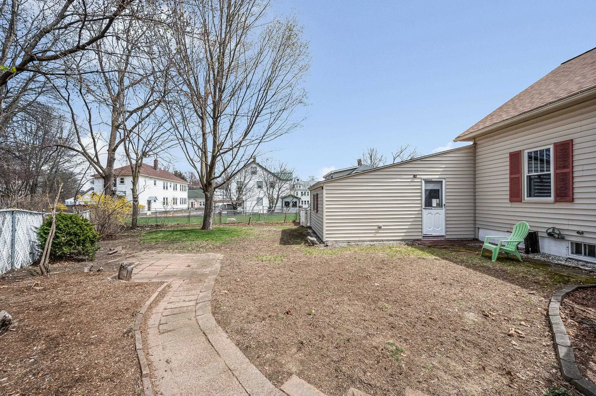 58 Bowers Street Nashua NH 03060-3905