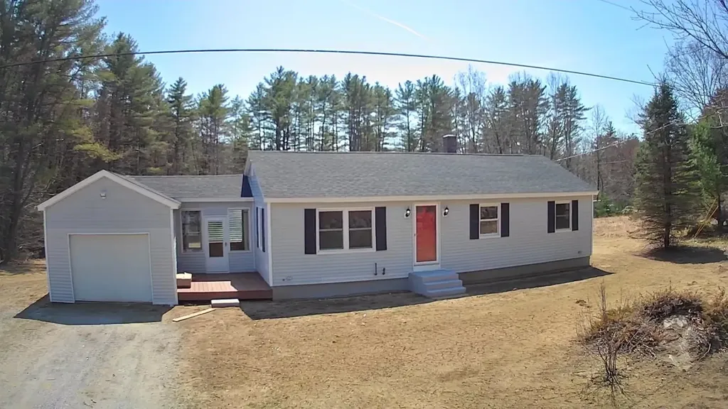 313 Roby Road Webster NH 03303