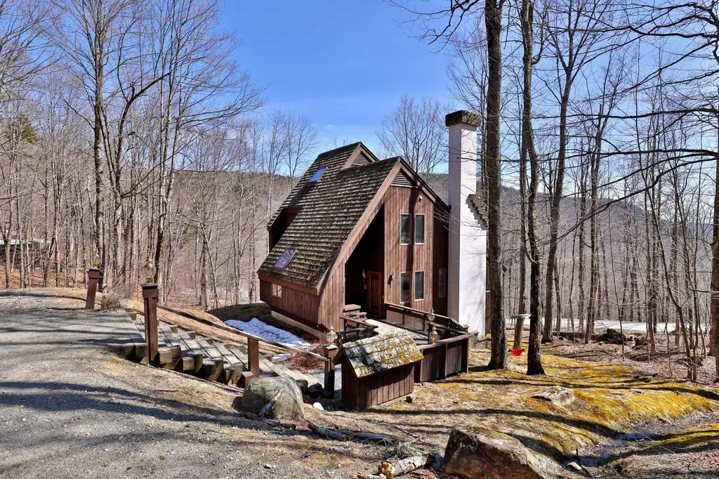 200 Peregine Road Plymouth VT 05056