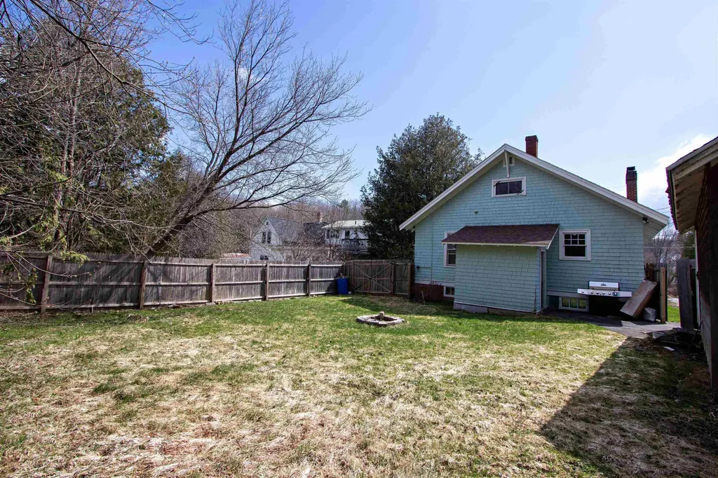 16 Dodge Avenue Barre Town VT 05654