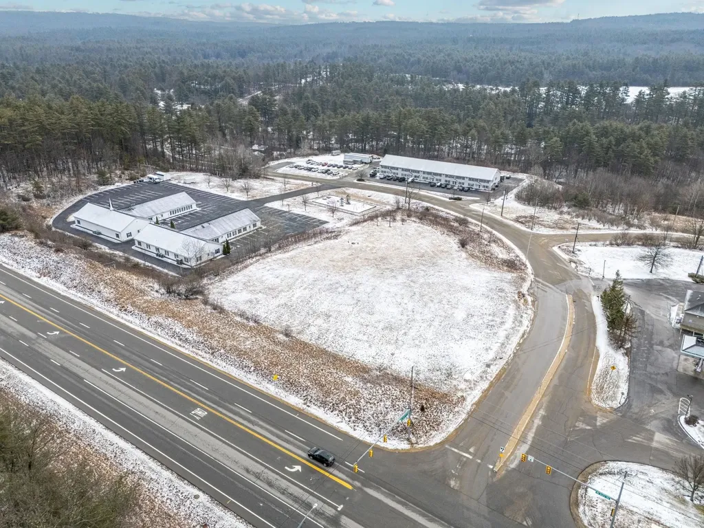 11 Staniels Road Loudon NH 03307