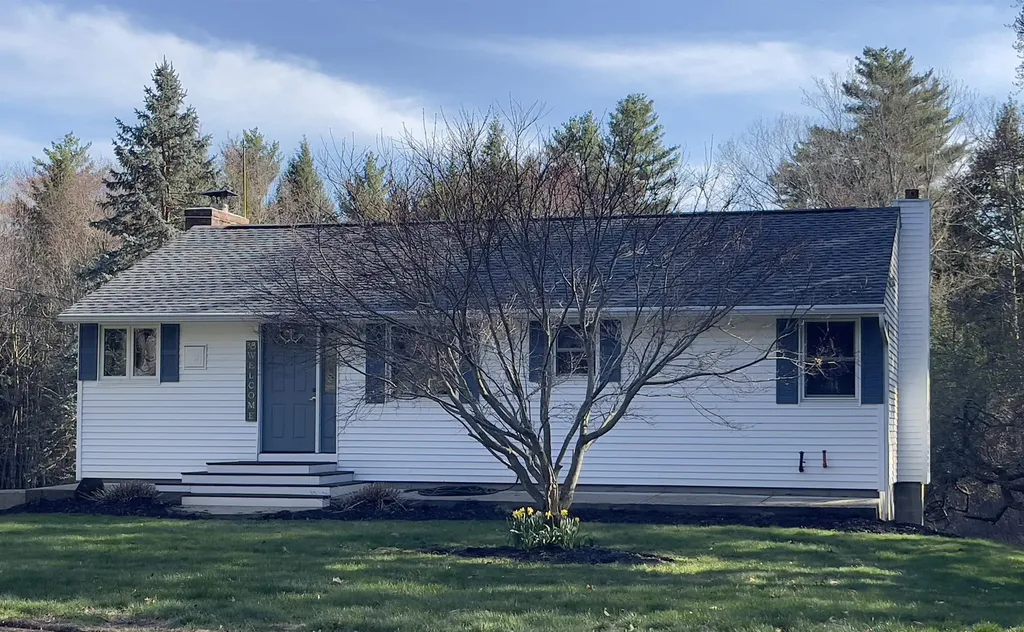 38 Pollard Road Goffstown NH 03045