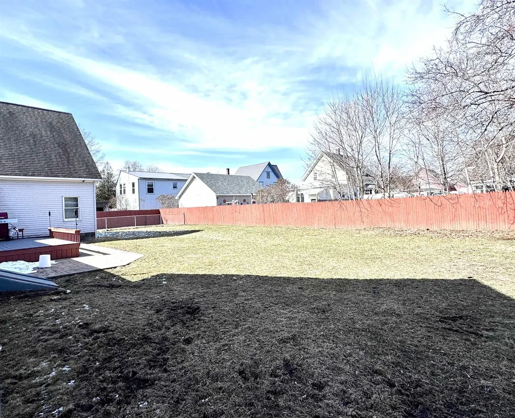 14 Summer Street Northumberland NH 03582