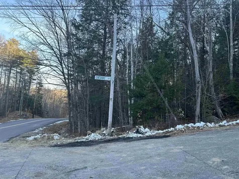 4 Cheshire Circle Gilford NH 03249