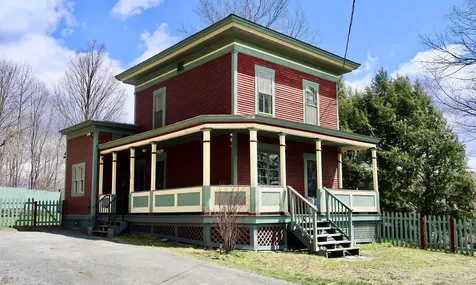 128 High Street Williamstown VT 05679