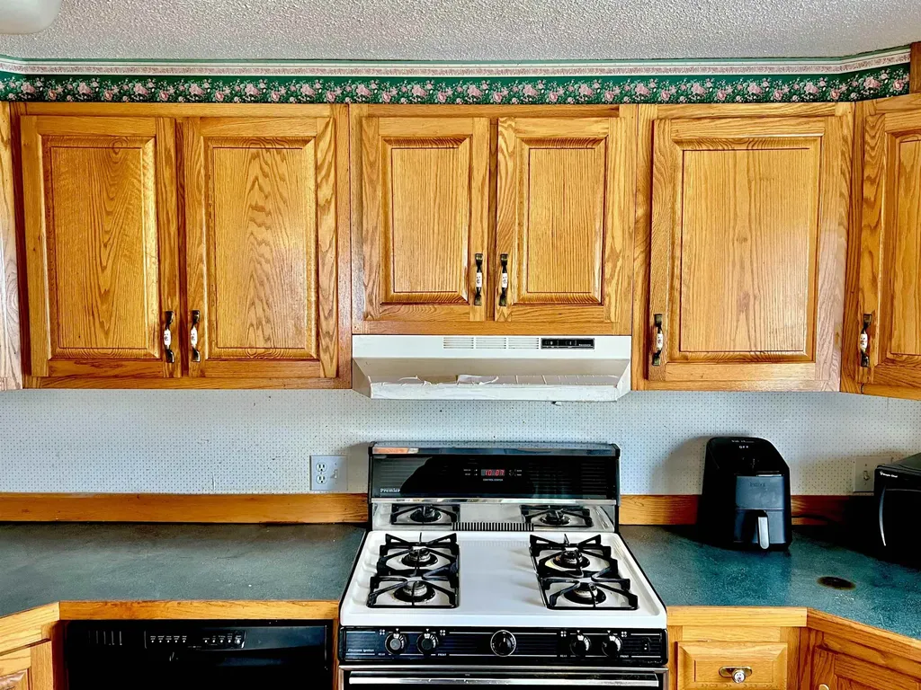 20 First Street Exeter NH 03833