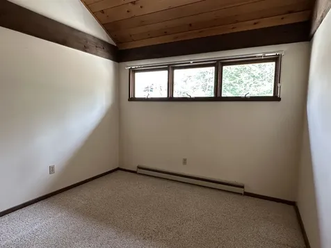 5 Snow Drift Lane Londonderry VT 05148