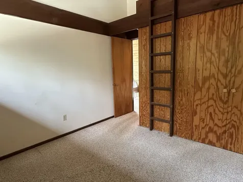 5 Snow Drift Lane Londonderry VT 05148