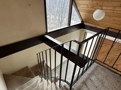 5 Snow Drift Lane Londonderry VT 05148