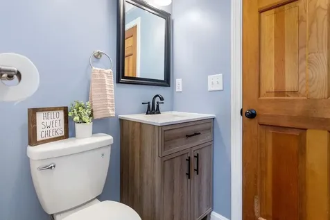 13 James Farm Road Lee NH 03861