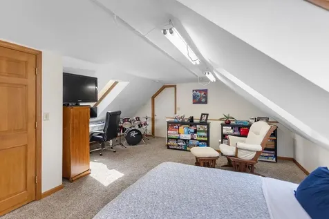 13 James Farm Road Lee NH 03861