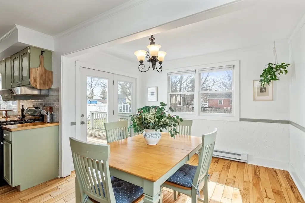 10 Seneca Avenue Essex Junction VT 05452