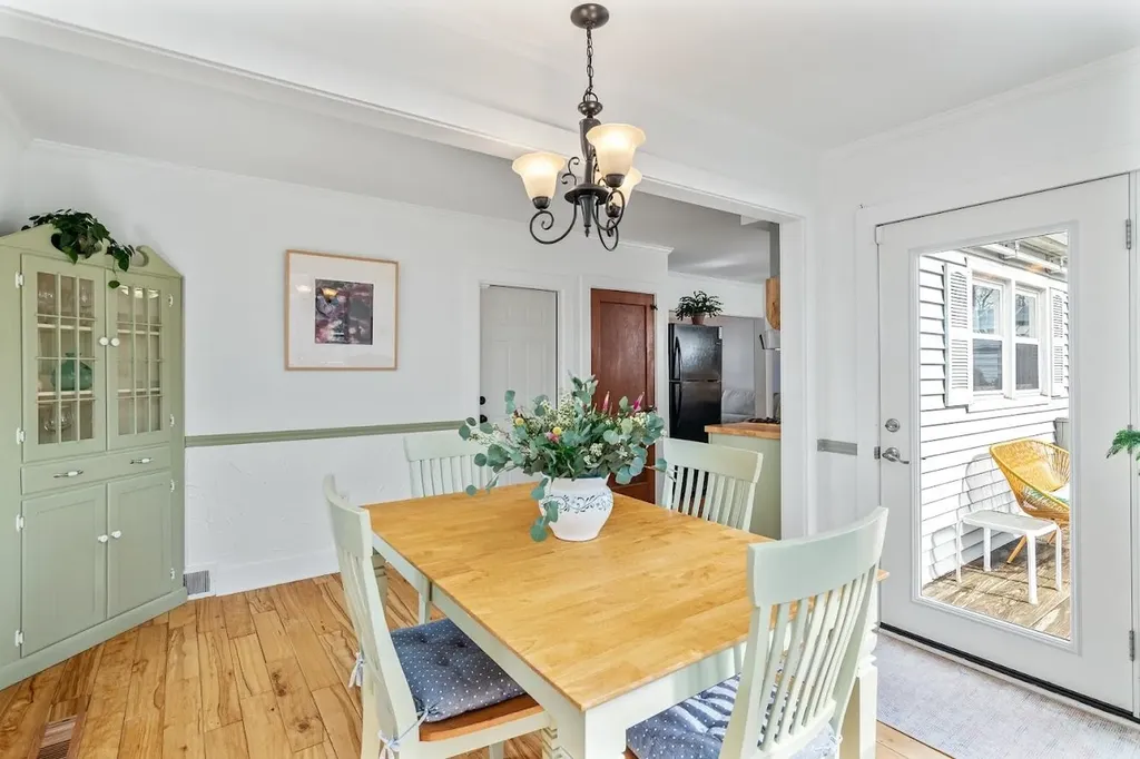 10 Seneca Avenue Essex Junction VT 05452